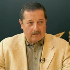 Леонид Холод