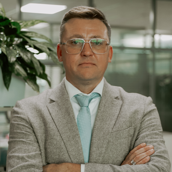 expert image