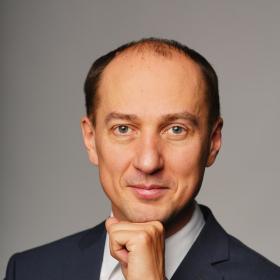 Роман Макаров