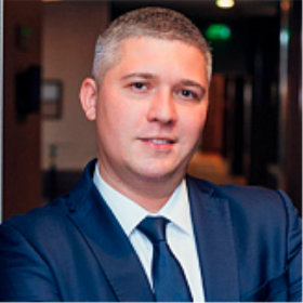 Рустам Азизов