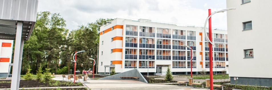 Апрель