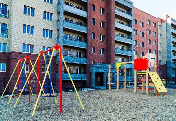 Апрель