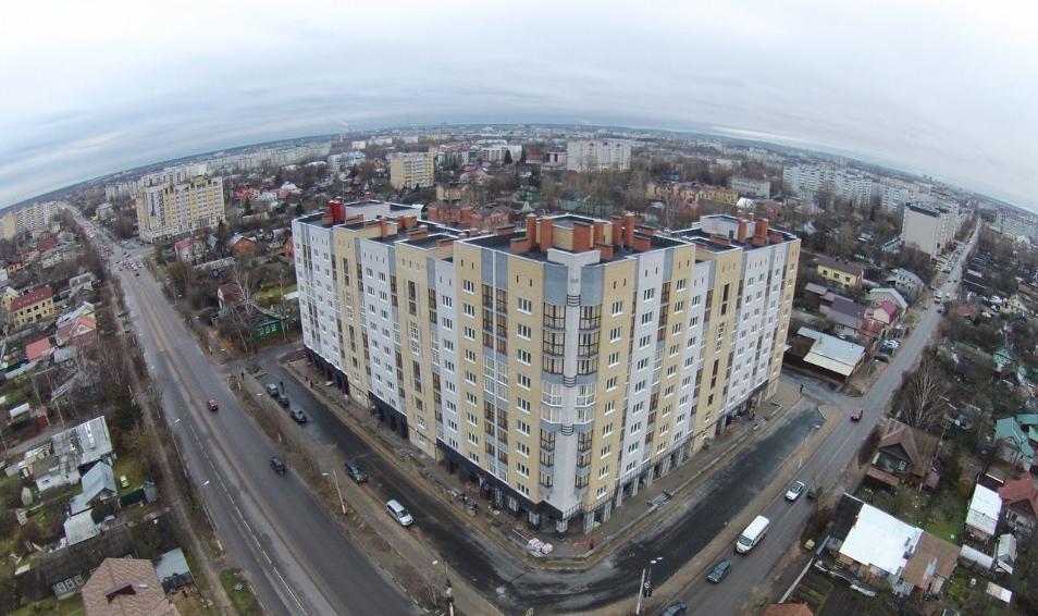 по ул. Красина, 1