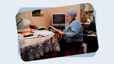 Пенсионерам пообещали доплату в 10 000 рублей за длительный стаж