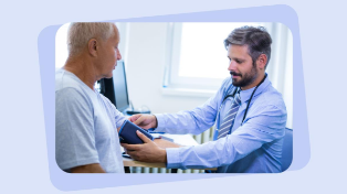 Курильщикам и не только: кому предложили повысить плату за ОМС