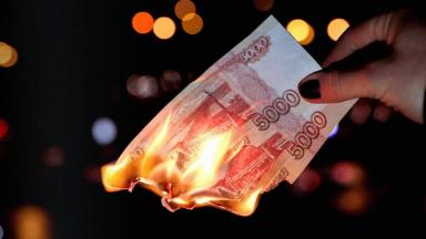Дефолт в России 2022. Упадёт ли рубль?