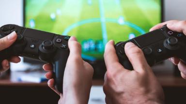 Геймер будет получать от Sony по 500 рублей в день после отключения PlayStation Store