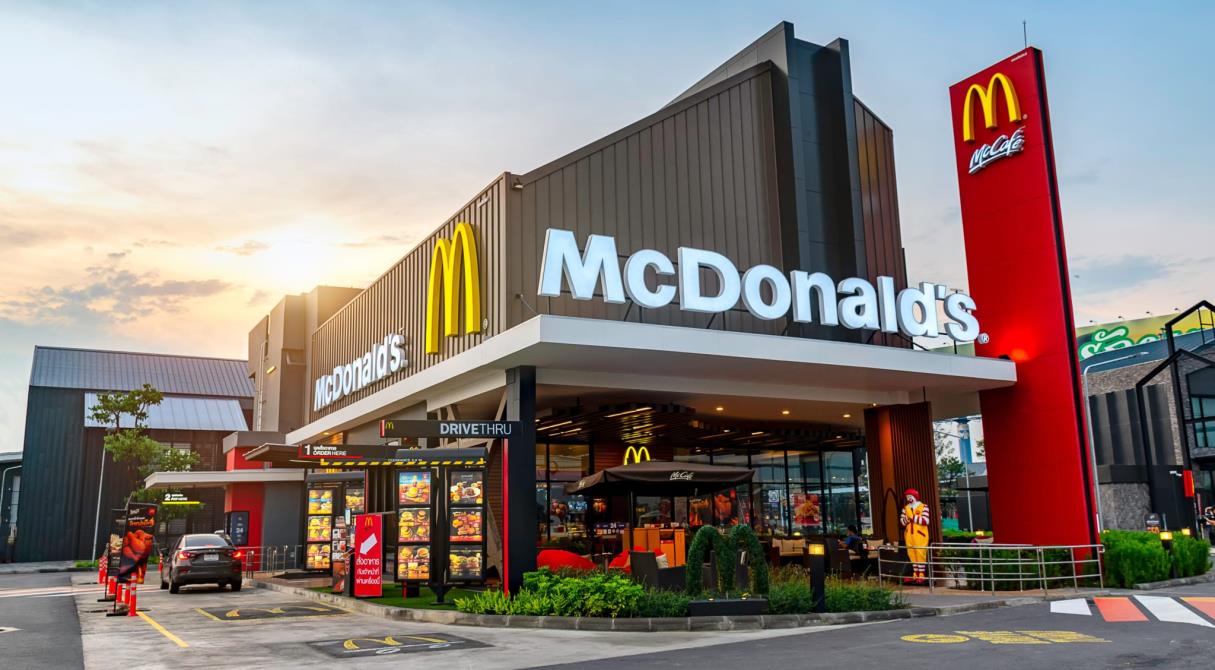 Владельцем McDonald's стал нефтяник из Сибири
