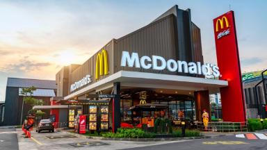 Владельцем McDonald's стал нефтяник из Сибири