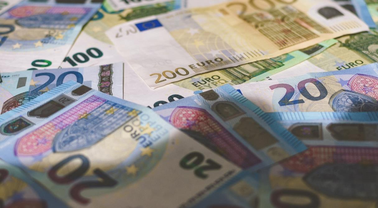 Причины паритета евро и доллара