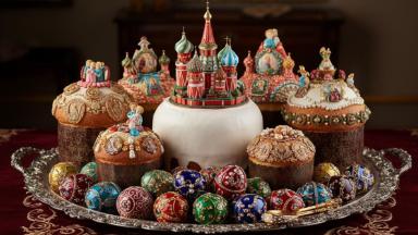 Как к Пасхе разгоняют цены: откуда берутся куличи за 100 000 рублей