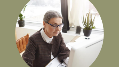 Пенсии работающим пенсионерам в 2026 году повысят дважды