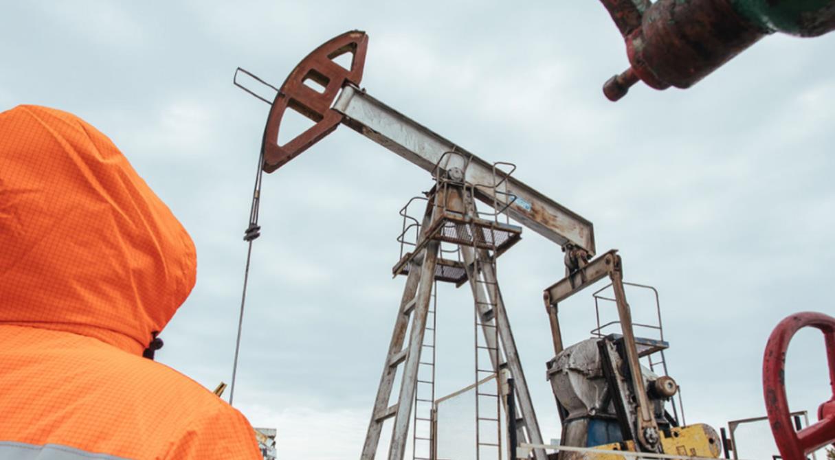 Механизированная добыча нефти. Добыча нефти сегодня. Американская нефтяная качалка. Нефть и газ. Добыча нефти сегодня.