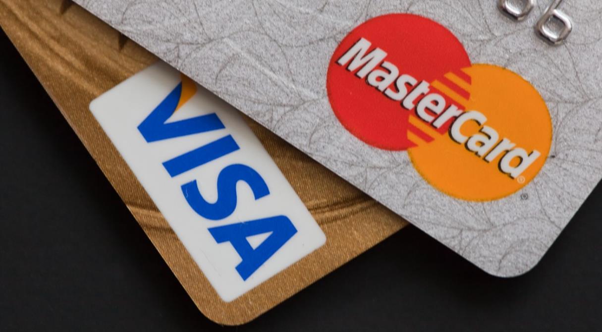 Всё, что нужно знать об оформлении карт Visa и Mastercard в Беларуси