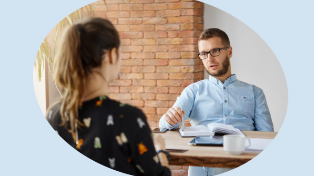 Работодателей заподозрили в сговоре по зарплатам — подключилась ФАС