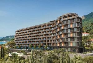 Slide 25