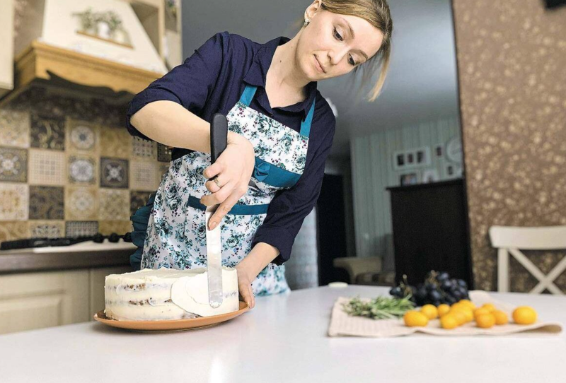 Может ли самозанятый получать деньги на чужую карту? — читать на Выберу.ру